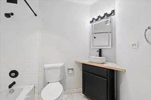 3925 Triumvera Dr, Glenview, IL 60025 - Photo 22