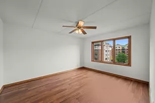 15 S Pine St, Mount Prospect, IL 60056 - Photo 10
