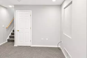 3131 Saganashkee Ln, Naperville, IL 60564 - Photo 14