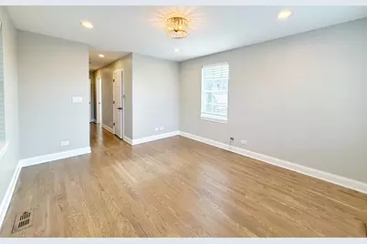 2427 W Grenshaw Street #2, Chicago, IL 60612 - Photo 8