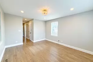 2427 W Grenshaw St, Chicago, IL 60612 - Photo 8