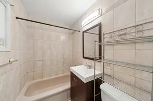 2117 Parkview Ct, Wilmette, IL 60091 - Photo 18