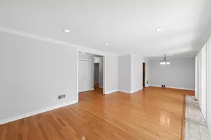 2117 Parkview Ct, Wilmette, IL 60091 - Photo 6