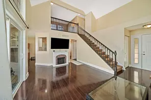 990 Pennwood Ln, Bolingbrook, IL 60440 - Photo 4