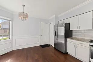 9332 S 79th Ave, Hickory Hills, IL 60457 - Photo 10