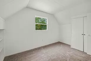 2104 Webb St, Crest Hill, IL 60403 - Photo 16