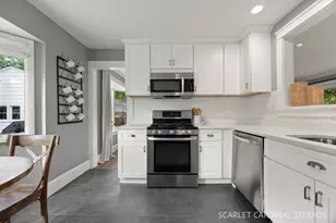 213 W Gartner Rd, Naperville, IL 60540 - Photo 8