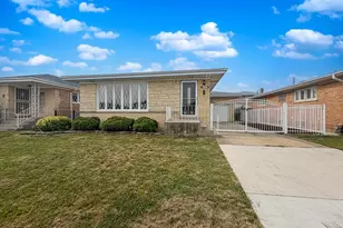 8517 W Carmen Ave, Chicago, IL 60656 - Photo 1