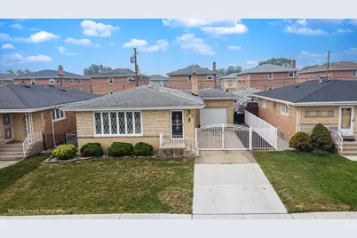 8517 W Carmen Avenue, Chicago, IL 60656 - Photo 2