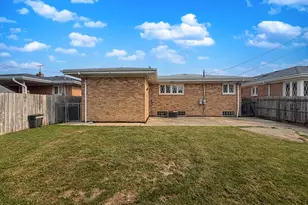 8517 W Carmen Ave, Chicago, IL 60656 - Photo 6