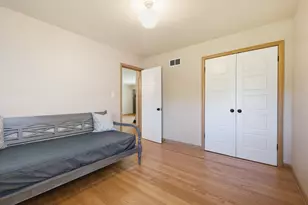 13 S School St, Mount Prospect, IL 60056 - Photo 14