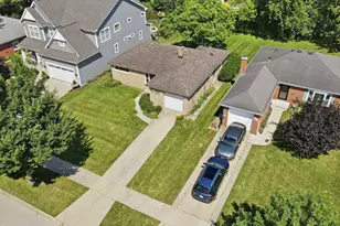 13 S School St, Mount Prospect, IL 60056 - Photo 4