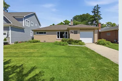 13 S School Street, Mount Prospect, IL 60056 - Photo 1