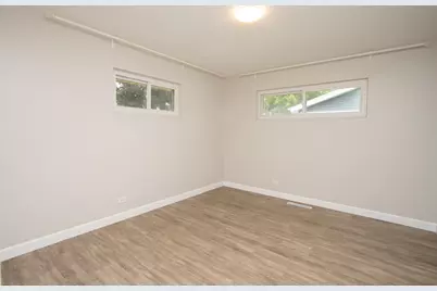 255 W Daniels Road, Palatine, IL 60067 - Photo 16