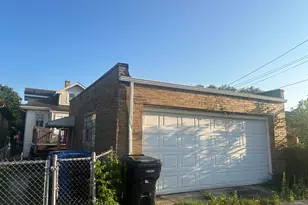 6130 W Addison St, Chicago, IL 60634 - Photo 2