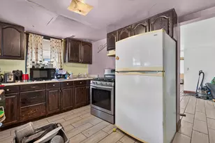 1335 Kenilworth Ave, Berwyn, IL 60402 - Photo 18