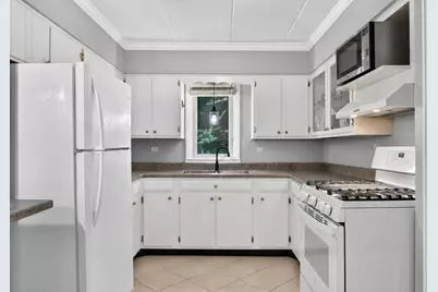 816 W Saint James Street #1W, Arlington Heights, IL 60005 - Photo 6