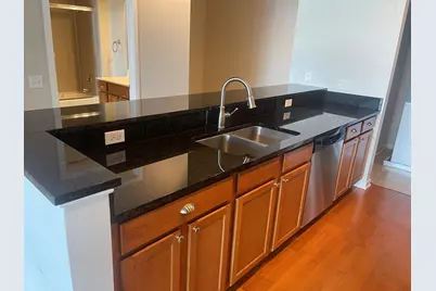 647 Metropolitan Way #612L, Des Plaines, IL 60016 - Photo 4