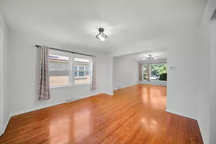 11834 S Campbell Ave, Chicago, IL 60655 - Photo 6