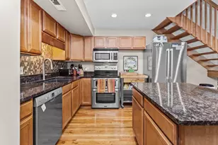 600 W Russell St, Barrington, IL 60010 - Photo 8