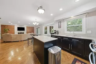 743 Dunham Ln, Bolingbrook, IL 60440 - Photo 8
