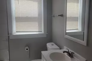 7918 S Essex Ave, Chicago, IL 60617 - Photo 6