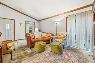 413 Travelaire Ave, Naperville, IL 60565 - Photo 4