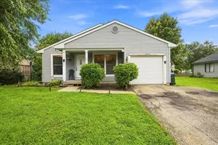 413 Travelaire Ave, Naperville, IL 60565 - Photo 1