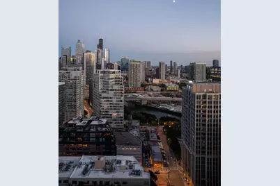 500 W Superior Street #2401, Chicago, IL 60654 - Photo 42