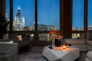 500 W Superior St, Chicago, IL 60654 - Photo 8