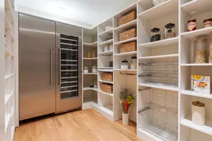 500 W Superior St, Chicago, IL 60654 - Photo 24