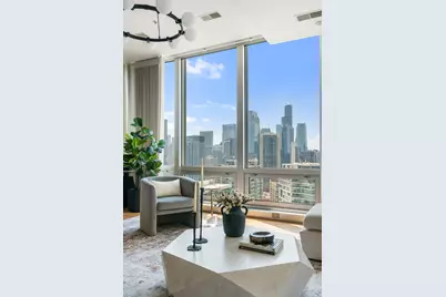 500 W Superior Street #2401, Chicago, IL 60654 - Photo 10