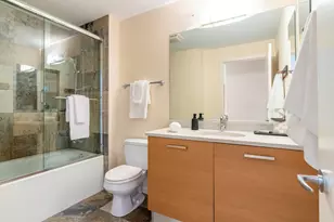 500 W Superior St, Chicago, IL 60654 - Photo 38