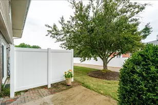103 S Towanda Ave, Normal, IL 61761 - Photo 18