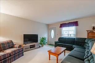 103 S Towanda Ave, Normal, IL 61761 - Photo 6
