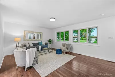1059 Hickory Lane, Elk Grove Village, IL 60007 - Photo 12