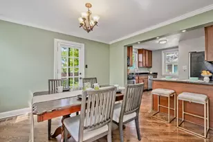 8646 Harms Rd, Skokie, IL 60077 - Photo 14