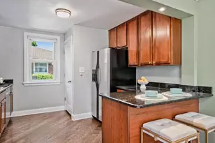 8646 Harms Rd, Skokie, IL 60077 - Photo 12