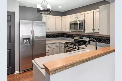 6412 Fremont Drive #6412, Hanover Park, IL 60133 - Photo 6