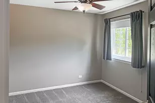 6412 Fremont Dr, Hanover Park, IL 60133 - Photo 12