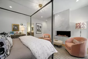 257 E Delaware Pl, Chicago, IL 60611 - Photo 24