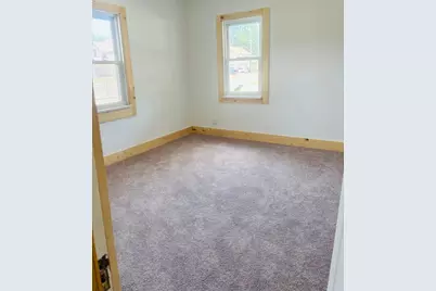 128 N Johnston Avenue, Rockford, IL 61101 - Photo 10