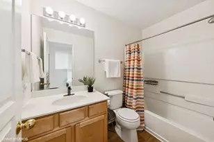 7 Edgebrook Ct, Algonquin, IL 60102 - Photo 14