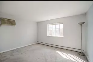 930 Ontario St, Oak Park, IL 60302 - Photo 6