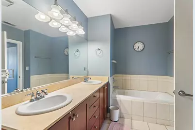 3550 W Montrose Avenue #506, Chicago, IL 60618 - Photo 28