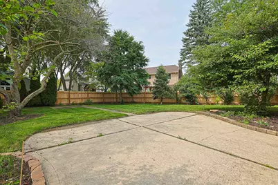 1410 Huntington Drive, Mundelein, IL 60060 - Photo 30