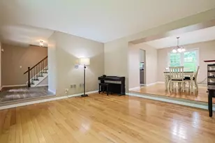 1410 Huntington Dr, Mundelein, IL 60060 - Photo 24