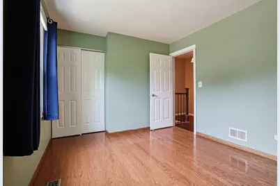 1410 Huntington Drive, Mundelein, IL 60060 - Photo 18