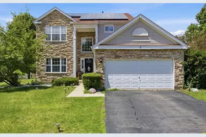 9 Tenneyson Court, Lake in the Hills, IL 60156 - Photo 2