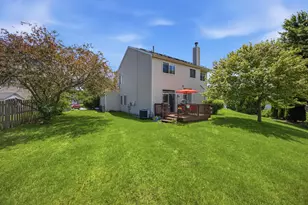 9 Tenneyson Ct, Lake in the Hills, IL 60156 - Photo 40